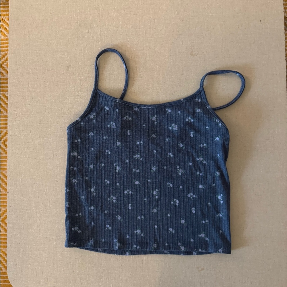 American Eagle dainty floral tank top
